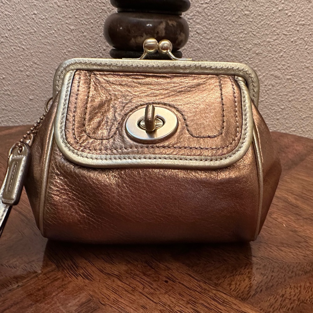 Coach Legacy 65th Anniversary Gold Metallic Leather Kiss Lock Wristlet RARE Y2K